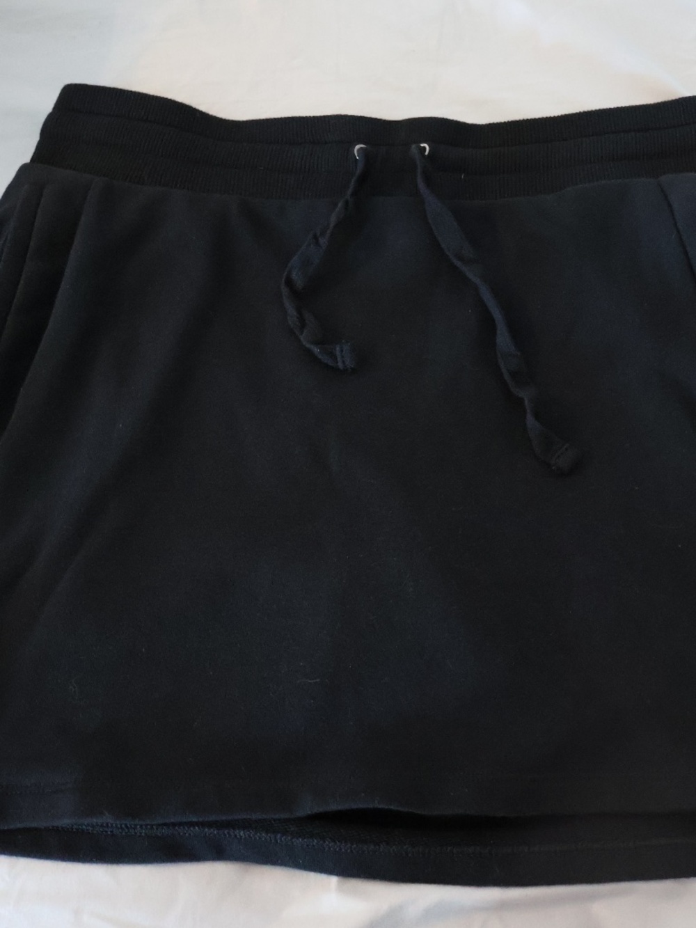 Jones New York black athletic skirt with attached shorts